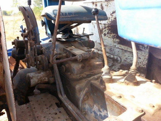 ขายรถไถFORD เครื่องT5 อุปกรณ์ดันหน้า ผานหลัง ช่วงล่างแน่น ทำงานคล่อง สภาพพร้อมใช้งาน สนใจโทร 090-8588220คุณนะ ID:narong498 หรือ www.truck.in.th/498 หรือfb:ณรงค์ ซื้อขายรถมือสอง(เว็บไซต์ส่วนตัว)