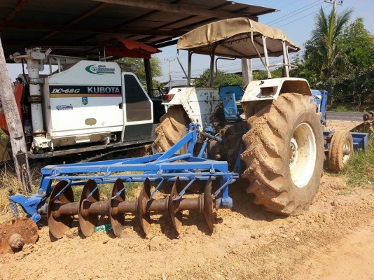 ขายรถไถFORD เครื่องT5 อุปกรณ์ดันหน้า ผานหลัง ช่วงล่างแน่น ทำงานคล่อง สภาพพร้อมใช้งาน สนใจโทร 090-8588220คุณนะ ID:narong498 หรือ www.truck.in.th/498 หรือfb:ณรงค์ ซื้อขายรถมือสอง(เว็บไซต์ส่วนตัว)