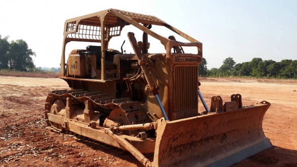 ขายรถแทร็กเตอร์ตีนตะขาบKOMATSU D50P-15 เครื่องดี ทำงานดี  ทำงานคล่อง สภาพพร้อมทำงาน สนใจโทร 090-8588220คุณนะ ID:narong498 หรือwww.truck.in.th/498 หรือfb:ณรงค์ ซื้อขายรถมือสอง(เว็บไซต์ส่วนตัว)