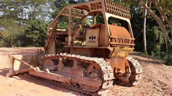 ขายรถแทร็กเตอร์ตีนตะขาบKOMATSU D50P-15 เครื่องดี ทำงานดี  ทำงานคล่อง สภาพพร้อมทำงาน สนใจโทร 090-8588220คุณนะ ID:narong498 หรือwww.truck.in.th/498 หรือfb:ณรงค์ ซื้อขายรถมือสอง(เว็บไซต์ส่วนตัว)