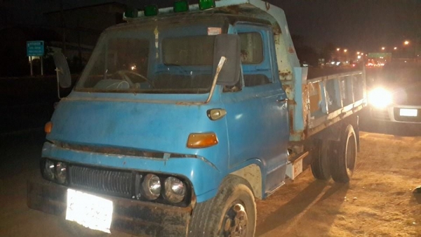 ขาย6ล้อดัมพ์เล็ก toyota bu12 85แรง แชชซีสวยเครื่องดี สภาพพร้อมใช้งานวิ่งทางไกลได้ เอกสารเล่มทะเบียนพร้อมโอน กระบะดี ดัมพ์ยิงหลัง