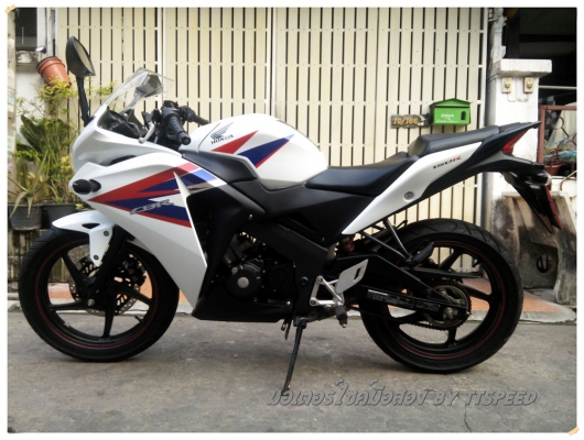 ขาย CBR 150R หัวฉีดรถบ้านมือเดียวสีขาวปี 55