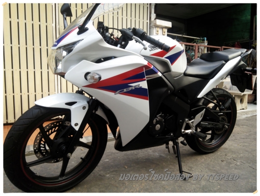 ขาย CBR 150R หัวฉีดรถบ้านมือเดียวสีขาวปี 55