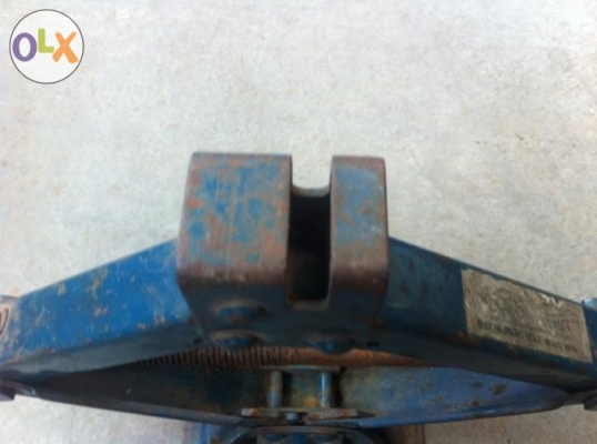 แม่แลงติดรถญี่ปุ่น 600KG แม่แลงติดรถญี่ปุ่น 600KG