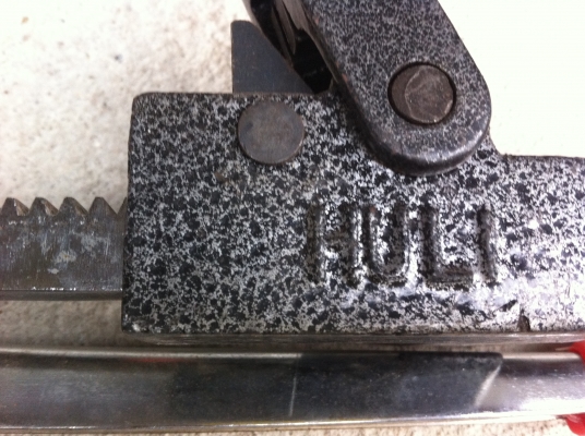 ชุดดึงสายรัดกล่อง HULI และตัวย่ำสายรัดให้ติดกัน ขนาด 12- 16 มม.