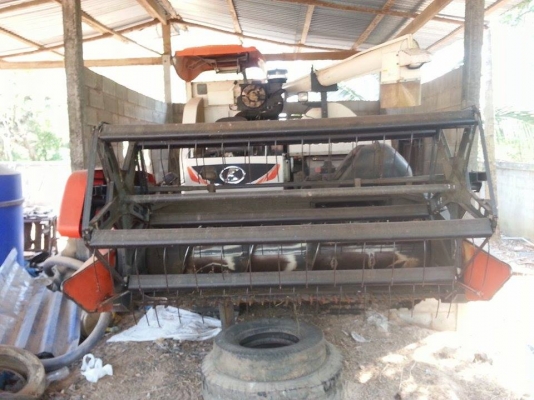 ขายรถเกี่ยวข้าวพร้อมเทรลเลอร์KUBOTA DC70G ระบบอุ้ม เครื่องดี ทำงานขยัน เกี่ยวเร็ว สภาพพร้อมใช้งาน สนใจโทร 090-8588220คุณนะ ID:narong498 หรือwww.truck.in.th/498 หรือfb:ณรงค์ ซื้อขายรถมือสอง(เว็บไซต์ส่วนตัว