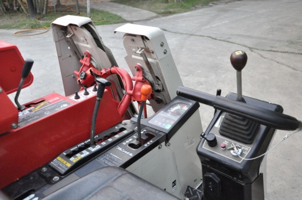 (ลดกระหน่ำ)ขายรถเกี่ยว นวดข้าวYANMAR SHIBURA  ดีเซล2สูบ สวยเดิมจากญี่ปุ่น 55,000เท่านั้น!!