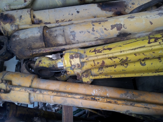 ขายกระบอก kOBELCO  120 MARK 3