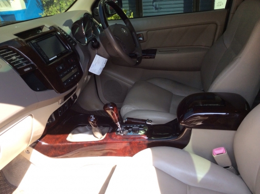 ขาย toyota fortuner 3.0 v top auto 4wd ขาย toyota fortuner 3.0 v top auto 4wd