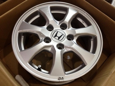 ล้อแม็กซ์ New CIVIC 15นิ้ว 5รู114 ถอดจากป้ายแดงไม่มีรอย ตจว ส่งได้ครับ