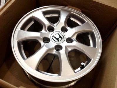 ล้อแม็กซ์ New CIVIC 15นิ้ว 5รู114 ถอดจากป้ายแดงไม่มีรอย ตจว ส่งได้ครับ ล้อแม็กซ์ New CIVIC 15นิ้ว 5รู114 ถอดจากป้ายแดงไม่มีรอย ตจว ส่งได้ครับ