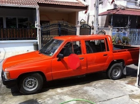ขายกะบะ 4 ประตู toyota hilux ln