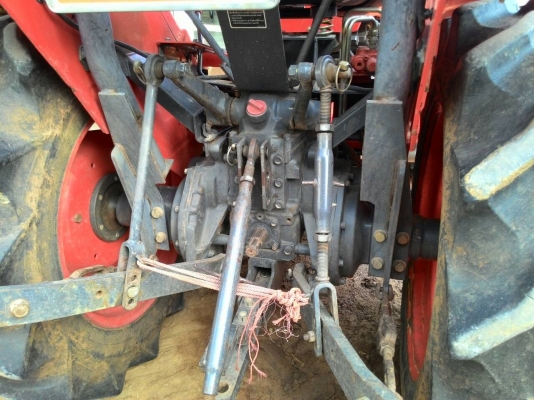 ขายรถไถ KUBOTA L2808 มีดันหน้า รถสภาพเดิมๆไม่ได้ทำสีใหม่ พร้อมใช้งาน