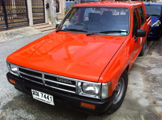 ขายกะบะ 4 ประตู toyota hilux ln