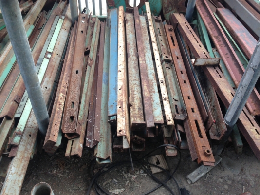ขายเหล็กรางน้ำมือสอง คุณภาพดี ราคาถูกครับ โลละ25บาท