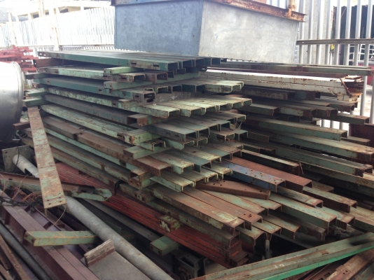 ขายเหล็กรางน้ำมือสอง คุณภาพดี ราคาถูกครับ โลละ25บาท