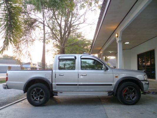 ฟอร์ดเรนเจอ 4 ประตู โฟวิล 4x4 แต่งเต็ม มือเดียวป้ายแดง ราคา 228000 บาท ฟอร์ดเรนเจอ 4 ประตู โฟวิล 4x4 แต่งเต็ม มือเดียวป้ายแดง ราคา 228000 บาท