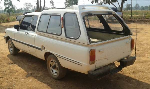 MAZDA 1.4 FAMILIA รถสวยครับ พร้อมใช้ MAZDA 1.4 FAMILIA รถสวยครับ พร้อมใช้