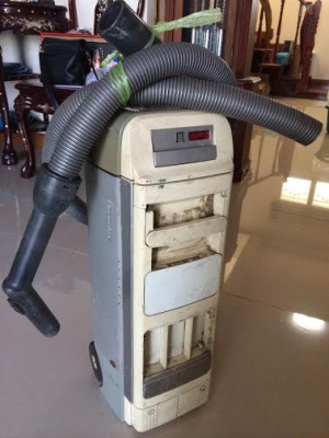 ขาย!!! เครื่องดูดฝุ่น Electrolux