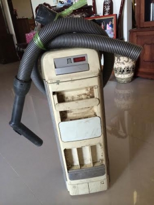 ขาย!!! เครื่องดูดฝุ่น Electrolux