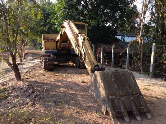 **385,000 บ.ต่อรอง**ขายแบคโฮ KOMATSU PC120-2 ปั้มเดิม เครื่อง ISUZU 6BD1-6สูบ เครื่อง ดี แน่น ปั้มดี แรงดี ทำงานดี เร็วดี คล่องตัว บูมอาร์มใหญ่ สวยไม่ปะไม่ดาม บุ้งกี๋หนา ใหญ่ เอวใหญ่ แน่นดี ไม่แตกไม่ร้าว ช่วงล่าง70-80\% โซ่ดี แทร็กหนา โรลเลอร์ดี สป็อคเก็ตด