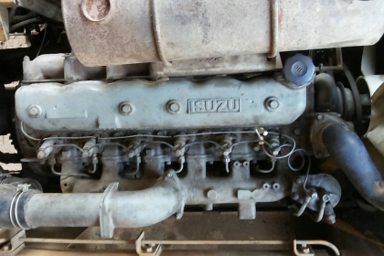 **385,000 บ.ต่อรอง**ขายแบคโฮ KOMATSU PC120-2 ปั้มเดิม เครื่อง ISUZU 6BD1-6สูบ เครื่อง ดี แน่น ปั้มดี แรงดี ทำงานดี เร็วดี คล่องตัว บูมอาร์มใหญ่ สวยไม่ปะไม่ดาม บุ้งกี๋หนา ใหญ่ เอวใหญ่ แน่นดี ไม่แตกไม่ร้าว ช่วงล่าง70-80\% โซ่ดี แทร็กหนา โรลเลอร์ดี สป็อคเก็ตด