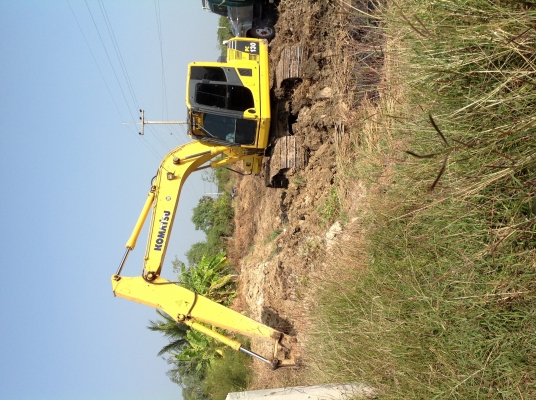 ขายแมกโค130-8รถมือเดียวป้ายแดงสวยเดิมทั้งคันเอกสารอินวอยโคมัสสุ