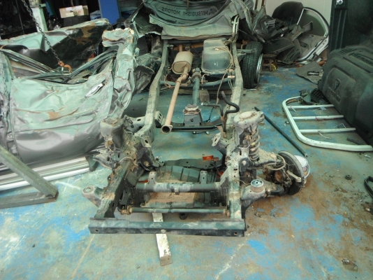 -ขายแชสซี triton และหัวเก๋ง -ขายแชสซี triton และหัวเก๋ง