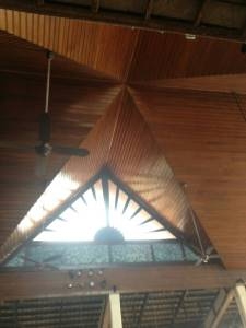 ไม้ฝ่าไม้ฝาหน้า 6 ยาว 3-5 เมตรเป็นไม้ภายในครับไม้เต็งและไม้อื่นครับหน้า 6  นิ้ว  หนาครึ่งนิ้ว ยาว 3-5  เมตร  มีเยอะครับขายเป็นเมตรครับ  ราคานี้คุ้มมากครับ