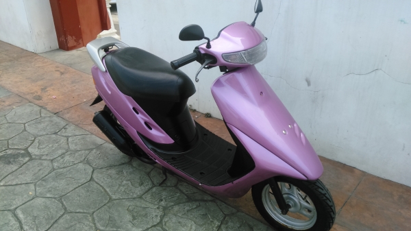 ขายรถป๊อบ HONDA ZX. สีชมพูออกม่วง สภาพดีและพร้อมใช้งานได้เลย สตาร์ดสองระบบ มือเท้า เครื่องดี สีสวยโอเค ระบบไฟทั้งคันทำงานปกติดี ยางไหม่ หน้าหลัง ขอขาย 8500 บาท K.tum *ส่งทั่วไทย กทมส่งฟรี* ไอดีไลน์ badsametime