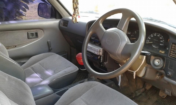 ไมตี้ปี37 เครื่องดี ยางใหม่4เส้น ภาษี58 ช่วงล่างทำมาใหม่