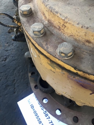 ชุดเกียร์สวิง โป๊ะสวิงพร้อมมอเตอร์ นอกญี่ปุ่น CAT330  สภาพ เช็คนอกถอดจากรถญี่ปุ่นไม่เคยใช้งานในไทย  ราคา 170,000บาท (ราคาต่อรองได้)