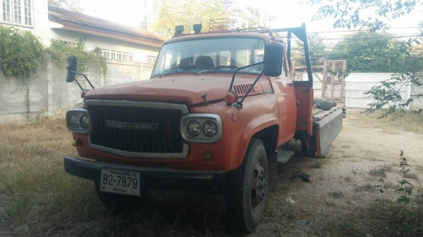 ขายรถเกี่ยวข้าว + เทเลอร์ ขายรถเกี่ยวข้าว + เทเลอร์