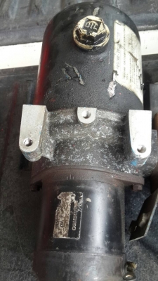 ปั๊มไฮดรอลิค 12v+กระบอกดั๊มครบชุด ท่านใดสนใจสอบถามได้ครับของมีมาเรื่อยๆครับ