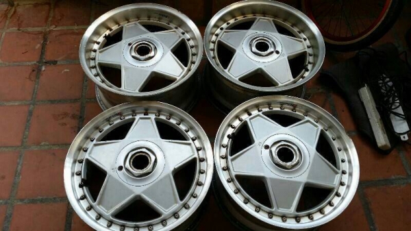 ล้อของแท้ (Ferrari F40) 17&quot; 8/9 ET 34/35 5รู114