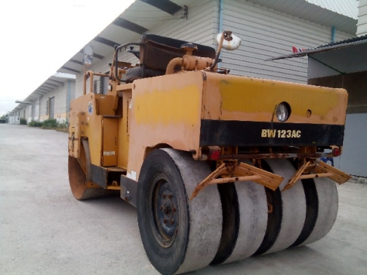 D4E-52X # 1210UP สินค้าอยู่ญี่ปุ่น ต้องสั่งนำเข้า (เพิ่มรูป)