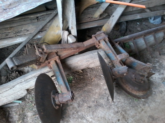 ขายรถไถนาเดินตามสภาพพร้อมใช้ คูโบต้า 9.5 แรง พร้อมอุปกรณ์ ผาน คาด ผานหัวหมู ราคาต่อรองได้ครับ