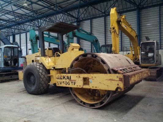 SV500TF : รถบดสั่นสะเทือน 10 ตัน Sakai by kung0813062283
