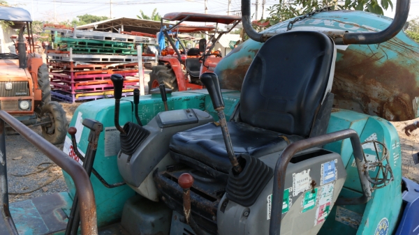 รถขุด Komatsu PC25-1 เก่าไทย