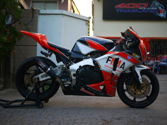 ขาย Cbr92 ตัวคาร์บูร์ไฟฟ้า พร้อมทะเบียนแท้ แฟริ่ง Cbr1000 08 ท่อสูตรลั่นๆ ขาย Cbr92 ตัวคาร์บูร์ไฟฟ้า พร้อมทะเบียนแท้ แฟริ่ง Cbr1000 08 ท่อสูตรลั่นๆ