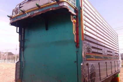 **250,000 บ.ต่อรอง**ขายกระบะมิเนียมเกษตร ล่อง/ไม่ดั้ม สำหรับรถบรรทุก10ล้อ ยกลงจาก 10ล้อHINO FL1J กระบะเนียมเกษตร อู่ สหกิจ ความกว้างคัสซี 85 เซนติเมตร ความยาว 6.0ม. กว้าง2.40ม. สูง2.30ม. สภาพดี ไม่ช้ำ พื้นดี ข้างยังสวย ไม่ผุ ทรงสวย สีสันดี มีทั้งหมด 4ลูก