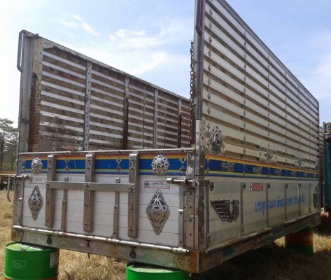 **250,000 บ.ต่อรอง**ขายกระบะมิเนียมเกษตร ล่อง/ไม่ดั้ม สำหรับรถบรรทุก10ล้อ ยกลงจาก 10ล้อHINO FL1J กระบะเนียมเกษตร อู่ สหกิจ ความกว้างคัสซี 85 เซนติเมตร ความยาว 6.0ม. กว้าง2.40ม. สูง2.30ม. สภาพดี ไม่ช้ำ พื้นดี ข้างยังสวย ไม่ผุ ทรงสวย สีสันดี มีทั้งหมด 4ลูก