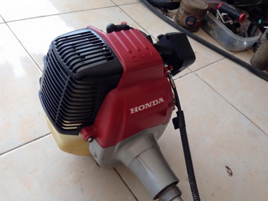 เครื่องตัดหญ้า HONDA 4 จังหวะ 5 แรง Made In japan