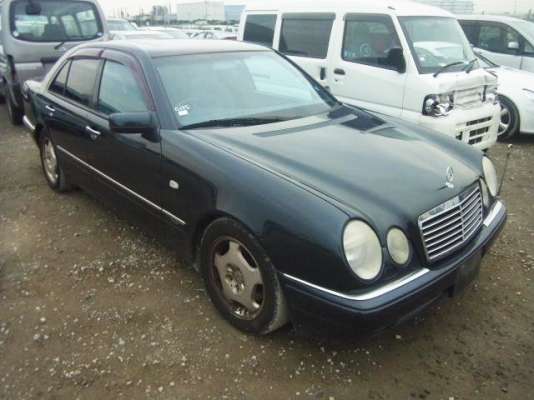 หัวตัด MERCEDES BENZ E-CLASS E320 ติดหลังคาซันรูฟ พร้อมประตู 4 บาน เกียร์ AT ขาดแค่ท้าย นำเข้าจากประเทศญี่ปุ่น หัวตัด MERCEDES BENZ E-CLASS E320 ติดหลังคาซันรูฟ พร้อมประตู 4 บาน เกียร์ AT ขาดแค่ท้าย นำเข้าจากประเทศญี่ปุ่น