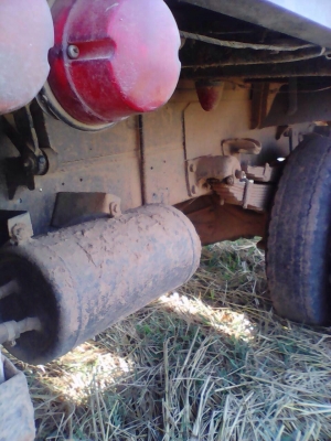 ISUZU KS 110 HP 4BC2 หกล้อดั๊มพ์ กระบะดั๊มพ์เหล็ก 4 ตันความยาว 3.50 เมตร เครื่องฝาขาวแรงดี หัวเก๋งยกหัวได้มีผุบ้างเล็กน้อย พวงมาลัยธรรมดา ช่วงล่างเดิมๆคัชซีไม่ผุ ยาง 7.50 ขอบ 16 สภาพดี เอกสารเล่มทะเบียนชุดโอนครบ ISUZU KS 110 HP 4BC2 หกล้อดั๊มพ์ กระบะดั๊มพ์เหล็ก 4 ตันความยาว 3.50 เมตร เครื่องฝาขาวแรงดี หัวเก๋งยกหัวได้มีผุบ้างเล็กน้อย พวงมาลัยธรรมดา ช่วงล่างเดิมๆคัชซีไม่ผุ ยาง 7.50 ขอบ 16 สภาพดี เอกสารเล่มทะเบียนชุดโอนครบ