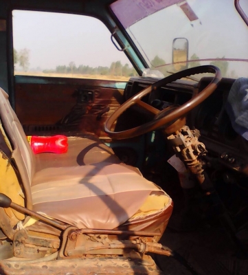 ISUZU KS 110 HP 4BC2 หกล้อดั๊มพ์ กระบะดั๊มพ์เหล็ก 4 ตันความยาว 3.50 เมตร เครื่องฝาขาวแรงดี หัวเก๋งยกหัวได้มีผุบ้างเล็กน้อย พวงมาลัยธรรมดา ช่วงล่างเดิมๆคัชซีไม่ผุ ยาง 7.50 ขอบ 16 สภาพดี เอกสารเล่มทะเบียนชุดโอนครบ ISUZU KS 110 HP 4BC2 หกล้อดั๊มพ์ กระบะดั๊มพ์เหล็ก 4 ตันความยาว 3.50 เมตร เครื่องฝาขาวแรงดี หัวเก๋งยกหัวได้มีผุบ้างเล็กน้อย พวงมาลัยธรรมดา ช่วงล่างเดิมๆคัชซีไม่ผุ ยาง 7.50 ขอบ 16 สภาพดี เอกสารเล่มทะเบียนชุดโอนครบ