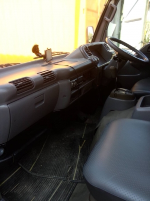 รถกระบะบรรทุก 4 ล้อ