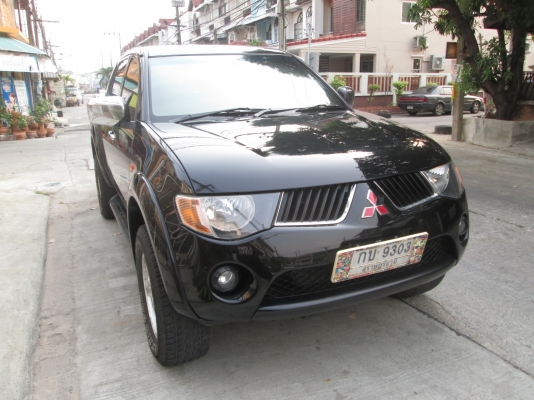 ไตรทันสี่ประตู เกียร์ออโต้ ปี 07 เดิมๆ