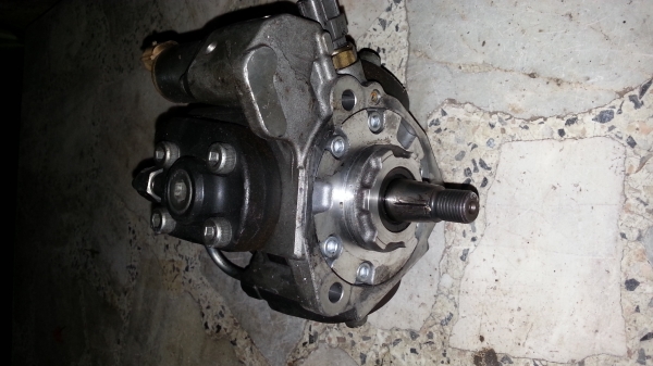 ขายปั้ม3โรเตอร์ หมุนขวา เก่าญี่ปุ่น 6,800