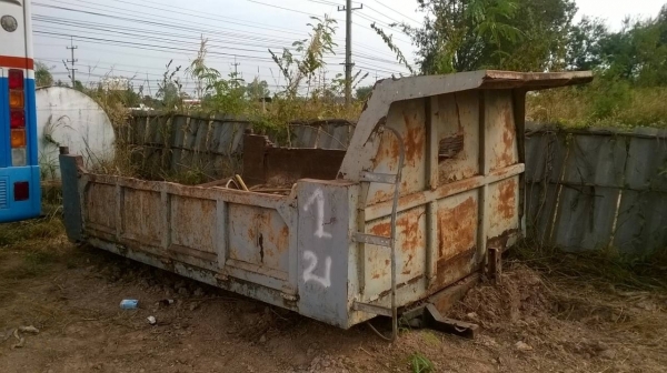 ขายกระบะดั้ม 6 ล้อใหญ่ ยาว 3.60 กว้าง 2.20 เมตร อุปกรณ์ครบมีกระบอกดั้มยิงหลัง คัสซีเทียม ปั้มปั่มดั้ม